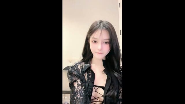 é¦å¥å¥ 02
