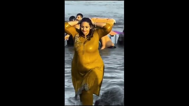 Aunties Navel S1