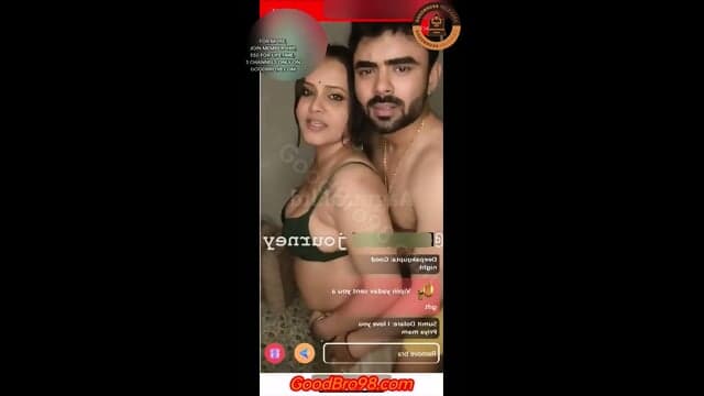 Priya Gamre With Husband romance ððð