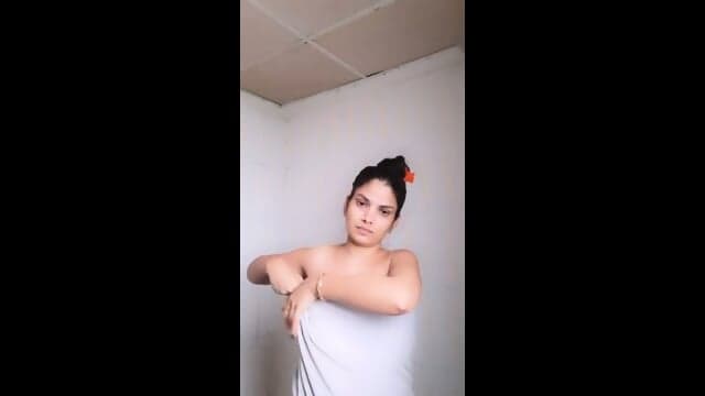 Indian bhabi shower show