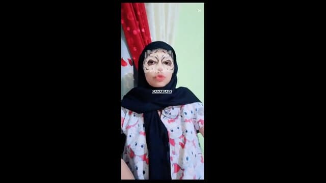 Uting Sella Hijab Nakal Tocil Buka2n