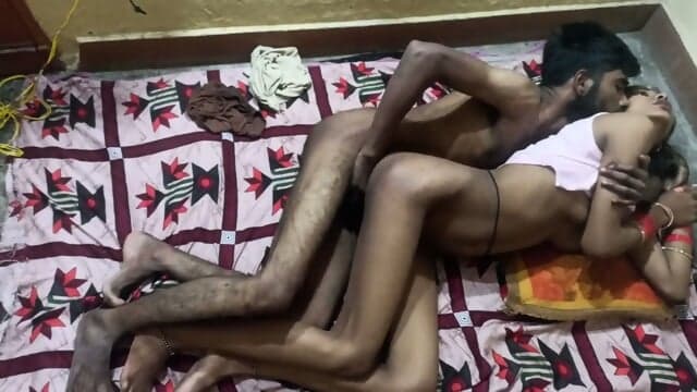 Village desi wife nude fucking in night