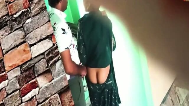 Bengali college girl and secret lover's hidden sex in new building