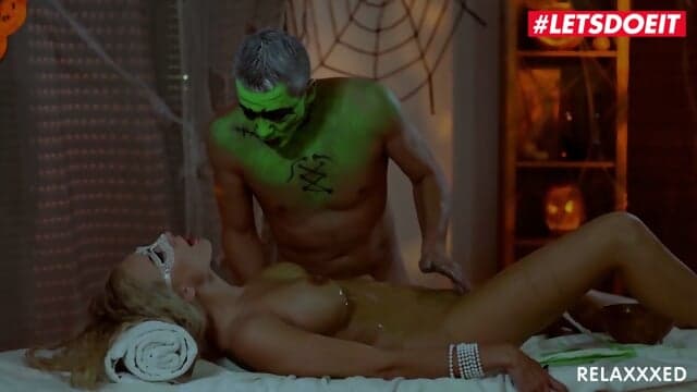 Alien Sex Massage