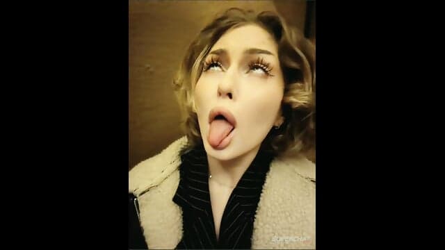 Kellykeler Russian Girl Outdoor Public Place Nude Show