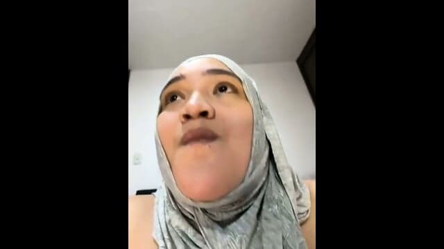 hijab milf riding torso, Rajshot POV