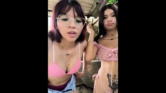 Eva Charm Y Su Hermana #1