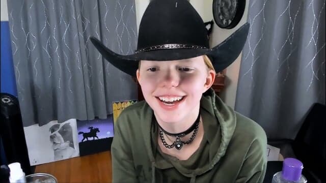 Adorable Cowgirl Dancing Naked And Fingering  On Webcam