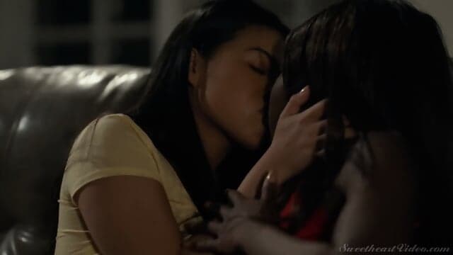 Ebony Dyke And Asian Teen Cindy Starfall