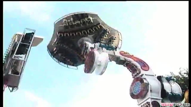Amusement Park Fun 1/5